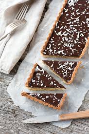 Tarte Noix De Coco Chocolat Amandes Lilie Bakery Tarte Aux Noix Recette Tarte Gateaux Et Desserts