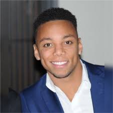 na 4.5 jaar intern en extern studeren ben ik gisteren eindelijk bevorderd  tot tweede luitenant