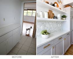 A Small But Perfectly Formed Miami Beach Kitchen Beach Kitchens Complete Kitchen Renovations Kitchen Cabinet Design