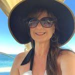 Wendy Robillard's Instagram, Twitter & Facebook