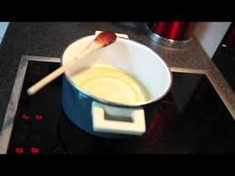 Comment Utiliser Le Savon Noir En Gommage Ou En Masque A Base De Miel Et Au Sucre Youtube