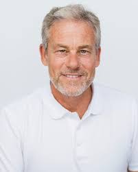 Sean Pellow's Instagram, Twitter & Facebook