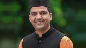 मात्र छह मिनट में वरिष्ठ पत्रकार रमेश भट्ट इस तरह कराएंगे संपूर्ण उत्तराखंड  के 'दर्शन'