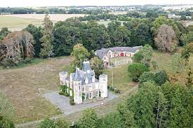 ref 3638 french chateau for sale in pays de la loire the property is located in haut anjou south of the department of ma french chateau chateau countryside