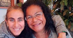 Eva Ayllón: Filtran video donde Natalia Málaga estaría rayando con una  llave el auto del hijo de la cantante - Karibeña