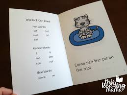 Books that build strong early readers! Free Printable Word Family Books For Short Vowels This Reading Mama