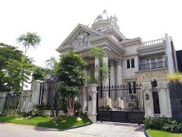 20 contoh desain kolam renang mewah di dalam rumah. Rumah Klasik Mewah Ada Kolam Renang Pakuwon City