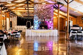 Weddings Events Williams Tree Farm Rockton Illinois Illinois Wedding Venues Wedding Events Wedding Venues