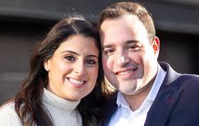 Melody Nowak's Instagram, Twitter & Facebook