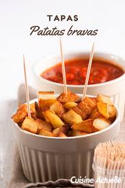 Tapas Patatas Bravas Recettes Recette En 2020 Gastronomie Espagnole Recette Idee Recette Facile
