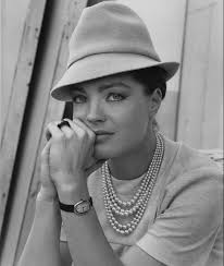 💖 Doris Dowling (1923