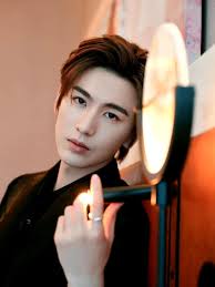 Zhang Ling He's Fanclub Protests His Casting in Period C-drama Chasing Jade  in Fight with His Agency