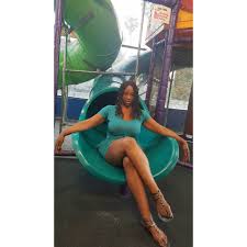 Diamond Dawn Cook's feet