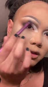 Drag Queen Makeup Tutorial: GRWM Part 2