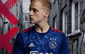 The strip, which is made in honour of bob marley, is an absolute beauty. 2017 18 Ajax Away Kit By Adidas