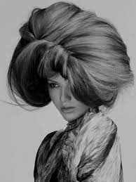 Pin By Colette Jones On Beaute Des Cheveux Artistic Hair Hair Styles Gorgeous Hair