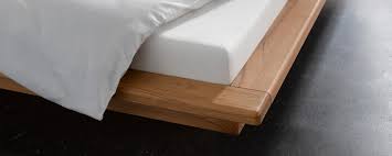 Determinativkompositum aufgebraucht dem wiewort flach u a deutsche mark nomen bett. Bett Matis In Massivholz Japanische Futon Art Holzmanufaktur