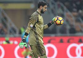 A week after committing his future to the rossoneri, gianluigi donnarumma will now be joined by his elder brother antonio in the ac milan goalkeeping pecking order. Antonio Donnarumma You Re Insulting Our Whole Family Without Knowing Anything Above All Gigio Is A Milan Fan Rossoneri Blog Ac Milan News