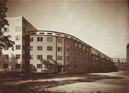 Rufnummer, mit sitz holsteinstraße köln. Mantz Werner Wohnhausgruppe In Koln Mulheim Strassenfront Kieler Strasse 1927 1928 Mutualart