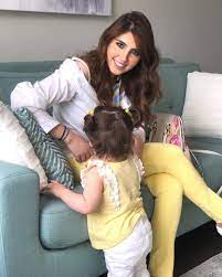 Asala maleh | اصالة المالح. 176 9k Likes 1 442 Comments Asala Maleh Ø§ØµØ§Ù„Ø© Ø§Ù„Ù…Ø§Ù„Ø­ Asalamaleh On Instagram Ø¹ÙŠØ¯ÙƒÙ… Ù…Ø¨Ø§Ø±Ùƒ ÙˆÙƒÙ„ Ø¹Ø§Ù… ÙˆØ£Ù†ØªÙ… Ø¨Ø®ÙŠØ± Ei Hair Styles Long Hair Styles Hair