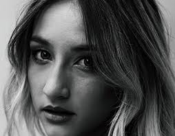 Evangelina Irungaray Projects :: Photos, videos, logos, illustrations and  branding :: Behance