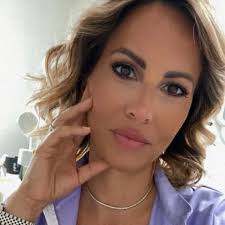 Dott.ssa Elisa Russo Ortodontista (@dott.ssaelisarusso) · Instagram photos  and Reels