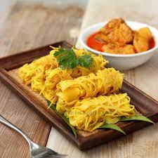 The Crepe Itself Is Savoury Infused With Coconut Milk To Make It Fragrant Creamy And Rich The Essence Of A Good Roti Jala Is In Malay Food Nyonya Food Roti