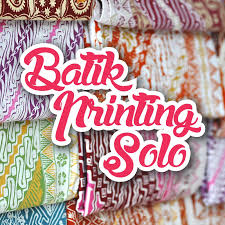 Karena tingkat kesulitan yang tinggi, maka membutuhkan jiwa seniman yang tinggi pengrajin juga banyak yang memilih batik jenis ini karena dapat dijual dengan harga yang murah. Batik Printing Solo Dengan Desain Impian Anda