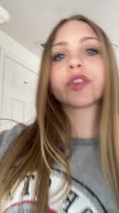 Hannah Shaffer's Instagram, Twitter & Facebook