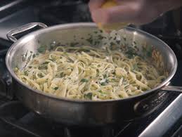 Pin By Sevahn Kahvejian On Meals In 2020 Pasta Aglio E Olio Aglio E Olio Recipe Olio Recipe