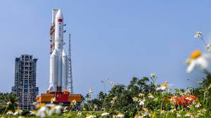 The chinese people will take bigger strides to explore further into the space, he added. Experts Waarschuwen Deel Chinese Raket Komt Ongecontroleerd Op Aarde Terecht Nos