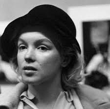 Rare photograph of Marilyn Monroe without makeup, 1955