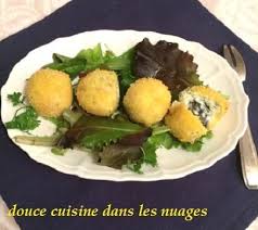 Lors Du Dejeuner Du Cheeseday 2018 Le Chef Du Cafe De La Paix Laurent Andre Avait Servi Des Cromesquis D Escargots De Bo Recette Escargot Fines Herbes Cuisine