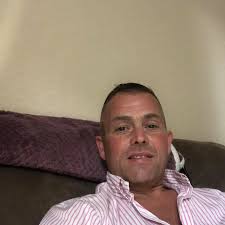 I am looking for approximately 10 Riven Buff Paving Slabs 600mm x 600mm x  35mm. If you can help, please message. Thank you