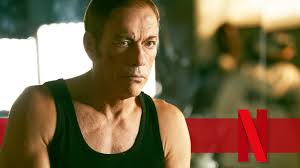 Van dame rol arkadaşlari i̇le jean claude van damme, sınav filminin genç oyuncuları ile beraber kameralara poz verdi. The Last Mercenary Im Deutschen Trailer Zum Netflix Actioner Ist Jean Claude Van Damme Der Beste Soldner Der Welt Kino News Filmstarts De