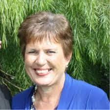 Robin Fendley's Instagram, Twitter & Facebook