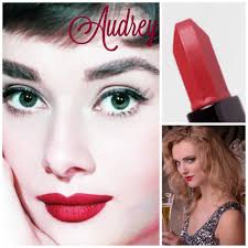 Buy Luxury Hancrafted Retro Lipstick Movie Star Collection Online in India 