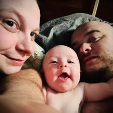 Hello everyone, when I connect my Lenovo legion go to the external monitor  arzopa G1 144 Hz, I cannot select 144 Hz and no 1920X1080. Does anyone know  what the problem is?