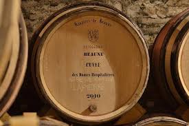 Vente Des Hospices De Beaune Nombre Record De Futs Aux Encheres Eyeshadow