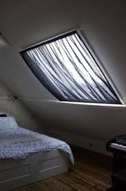 Mit wenigen klicks fenster planen ✓ preise ermitteln ✓ um die lebensdauer ihrer velux fenster zu erhöhen, empfehlen wir eine regelmäßige wartung und pflege. 11 Velux Gardinen Ideen Gardinen Fur Dachfenster Gardinen Dachfenster