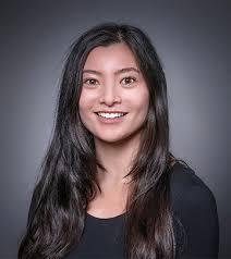 Lisa Baer's Instagram, Twitter & Facebook