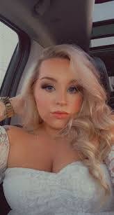 Lisa Gregson's Instagram, Twitter & Facebook