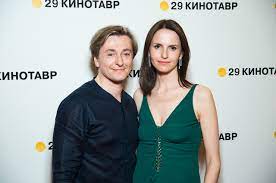 Светская хроника и жизнь звезд. Sergej Bezrukov I Beremennaya Anna Matison Vpervye Vyshli V Svet Posle Novosti O Gryadushem Rozhdenii Vtorogo Rebenka Spletnik