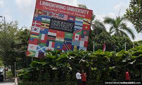 Black students in lim kok wing university are angry and hurt by the insensitivity of lkw's action. Malaysiakini Some Courses Not Accredited By Mqa Students Demand Action From Lim Kok Wing