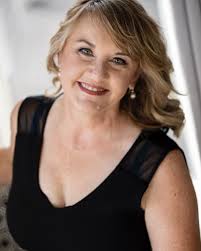 Barbieofallsizes traveling hair makeup team