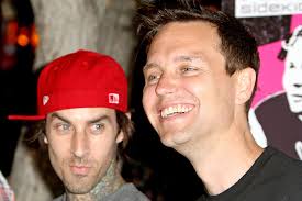 Kourtney kardashian and travis barker had the internet buzzing with engagement rumors after the two recently spent a weekend together in vegas. Travis Barker Shows Support For Mark Hoppus In Cancer Battle