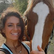 Lindsey Fallon's Instagram, Twitter & Facebook