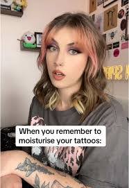 Ellie Hodges's Instagram, Twitter & Facebook