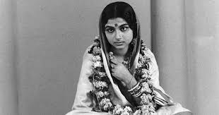 We are introducing iconic veteran actresses of indian film sharmila tagore's family. Satyajit Ray At 100 Sharmila Tagore On The Beauty And Relevance Of Devi