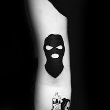 From robbers in disguise to those kicking up mountain powder, discover the top 30 best ski mask tattoo designs for men. 30 Ski Mask Tattoo Designs Fur Manner Masked Ink Ideen Mann Stil Tattoo Armeltatowierungen Tattoo Ideen Klein Tattoo Designs